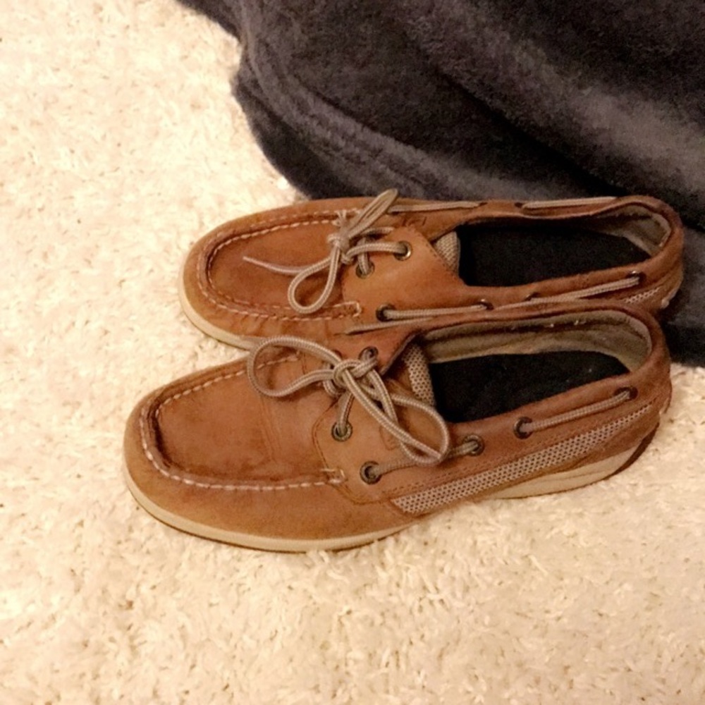 Sperry boat shoes